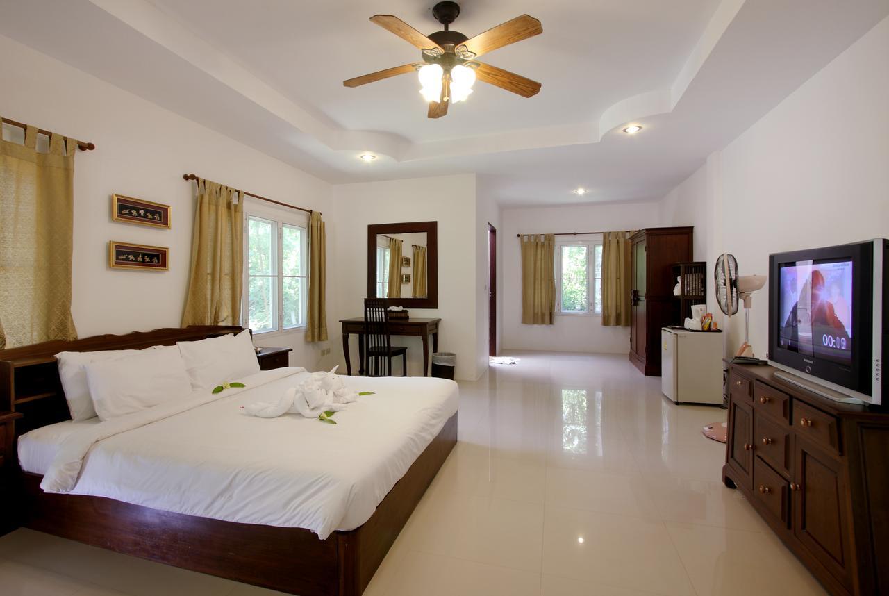 Racha Island Resort Ko Racha Yai Buitenkant foto